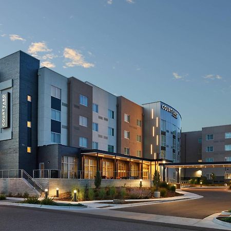 Courtyard Denver Aurora Hotel Exterior photo